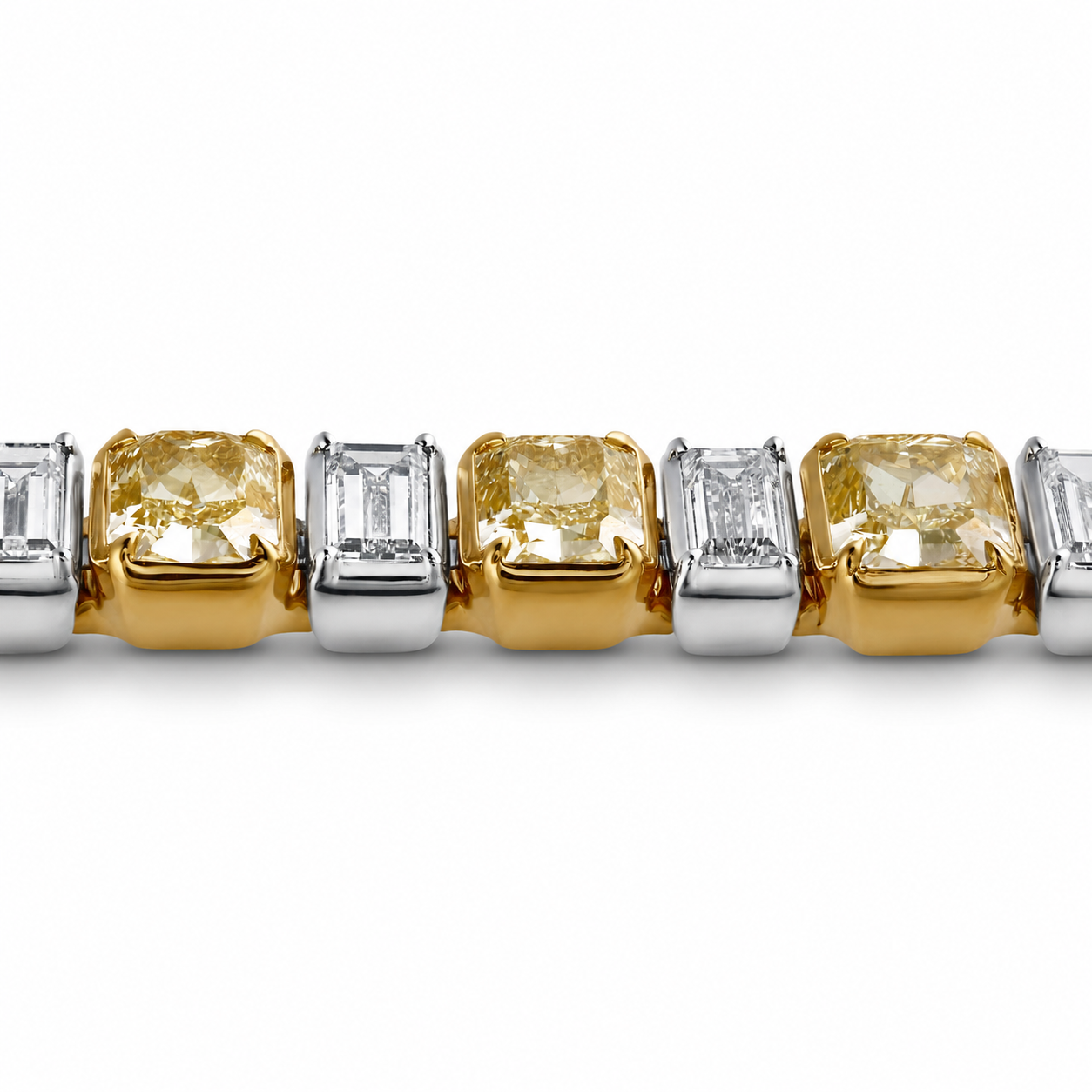 Argyle 25.93 Carat Diamond Bracelet in 18K White Gold & Platinum