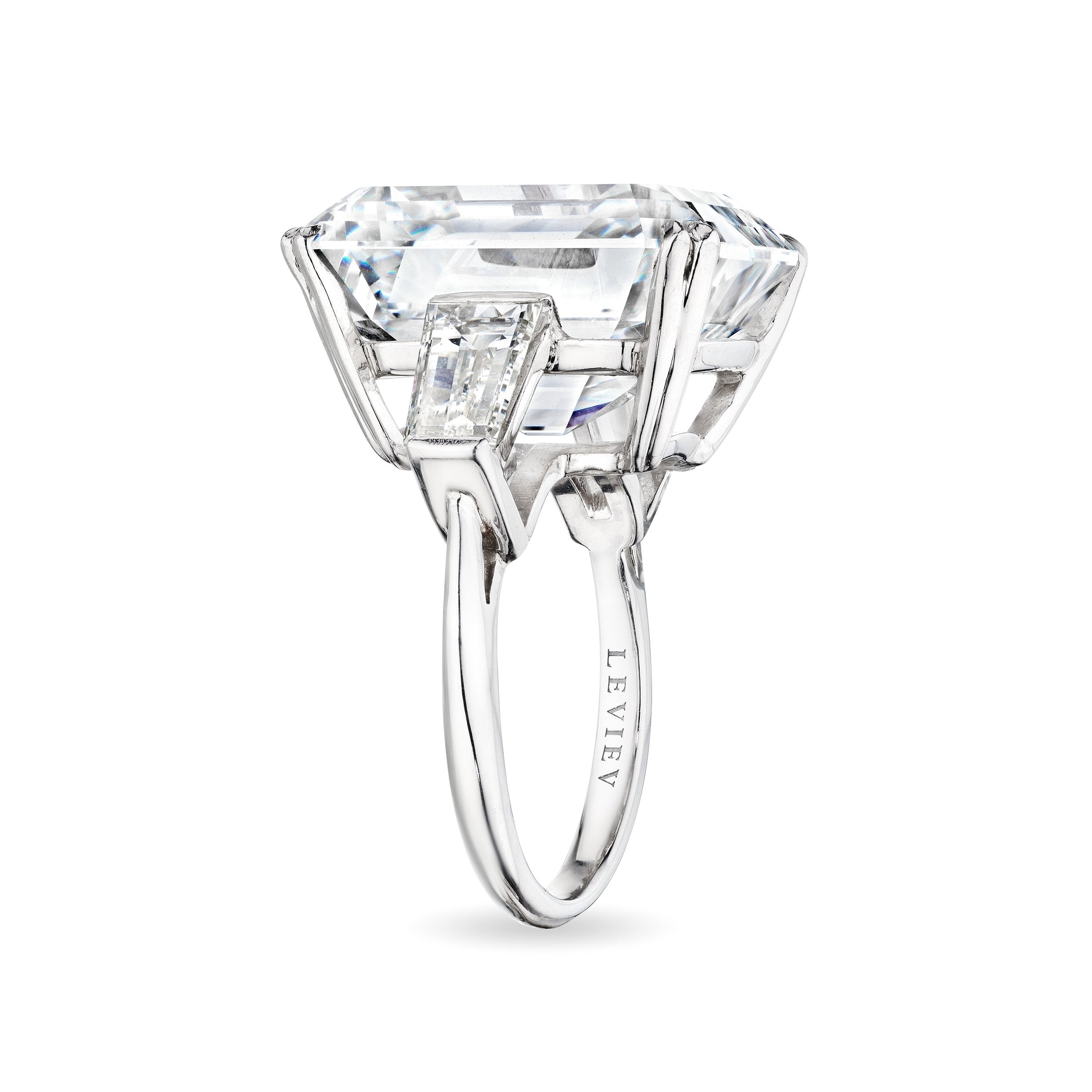 Asscher Cut Diamond Ring, 22 CT Leviev Rings Asscher, High Jewelry, Rings Leviev 