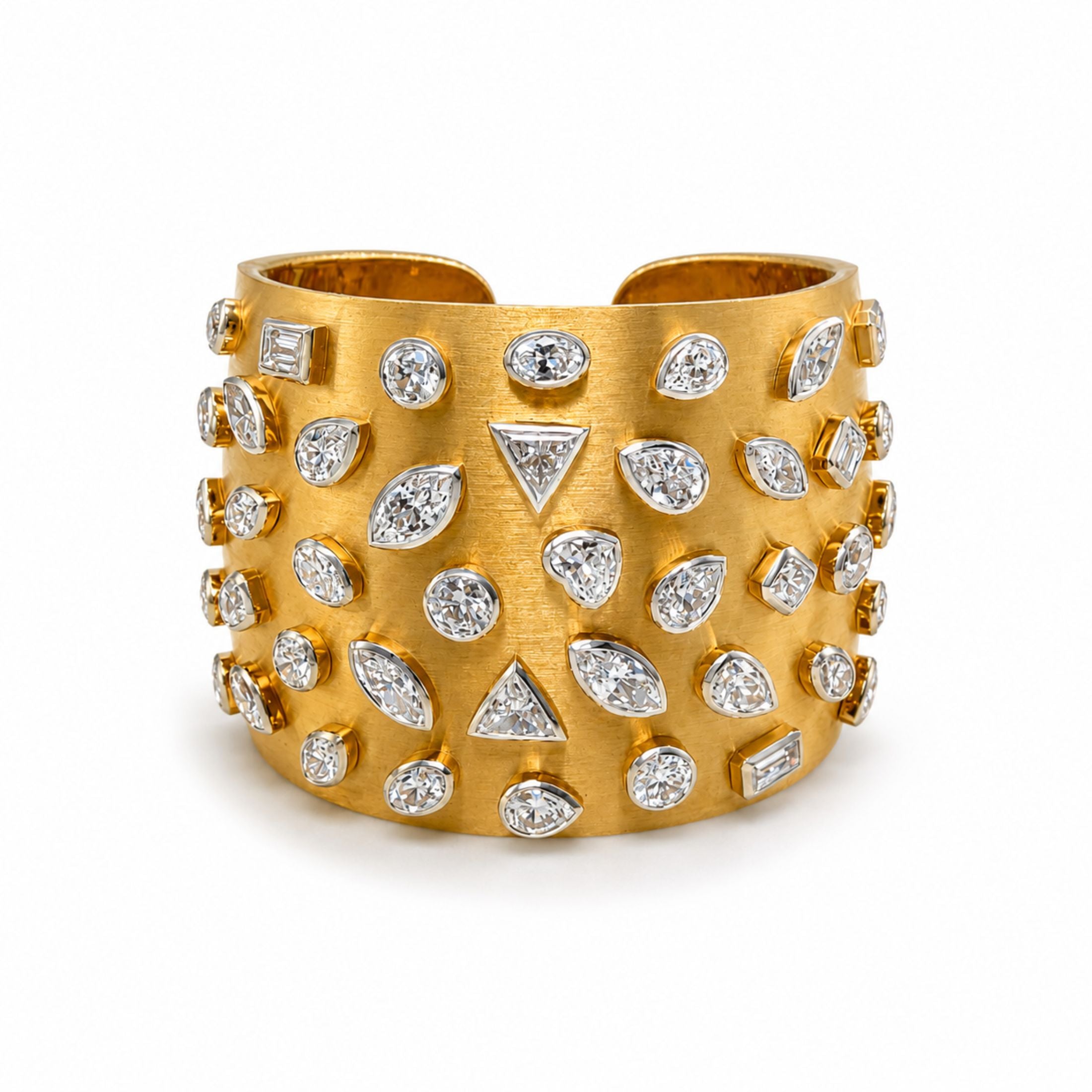 Asteria Constellation Diamond Cuff in 18K Yellow Gold