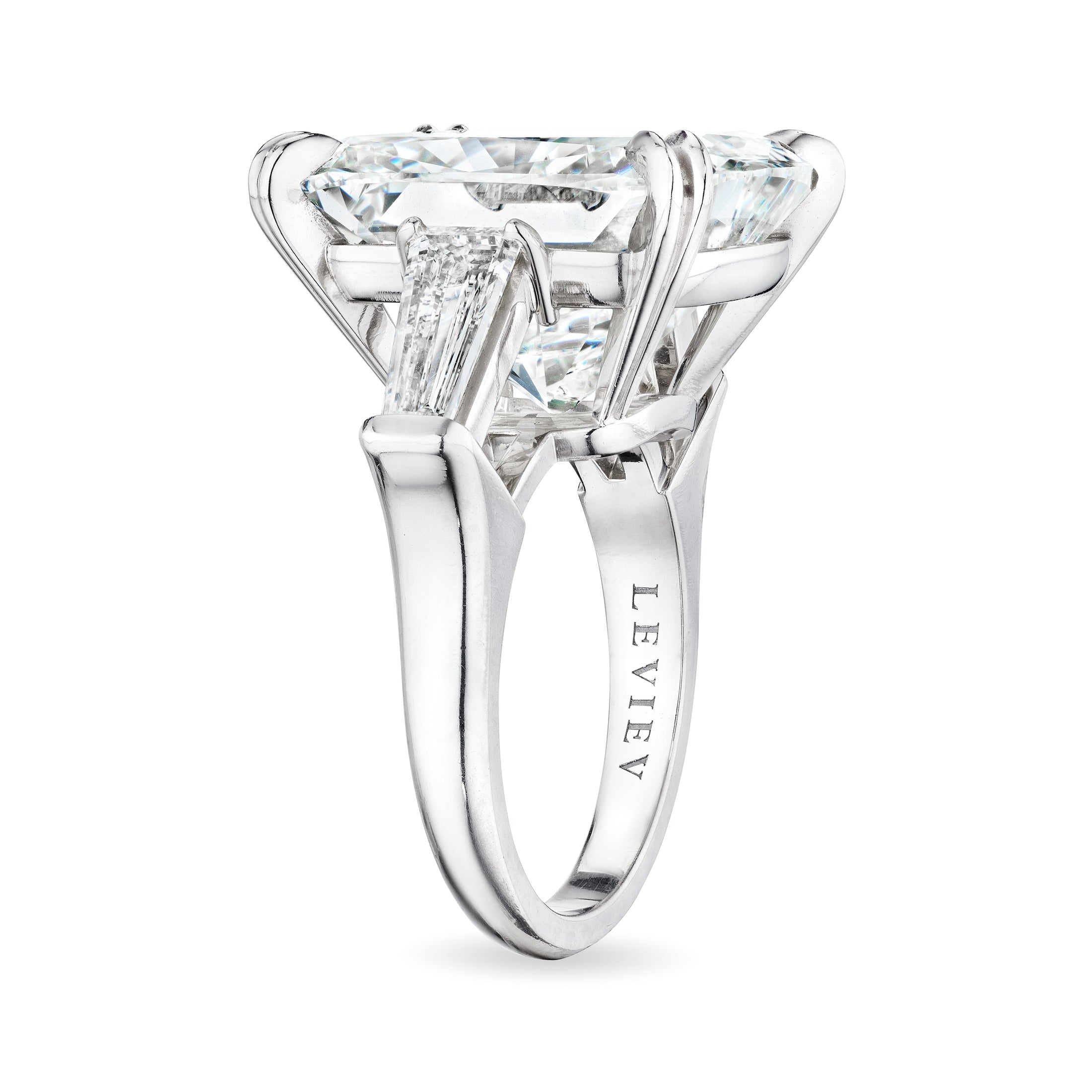 Cushion Cut Diamond Ring, 17 CT Leviev Earrings High Jewelry Leviev 