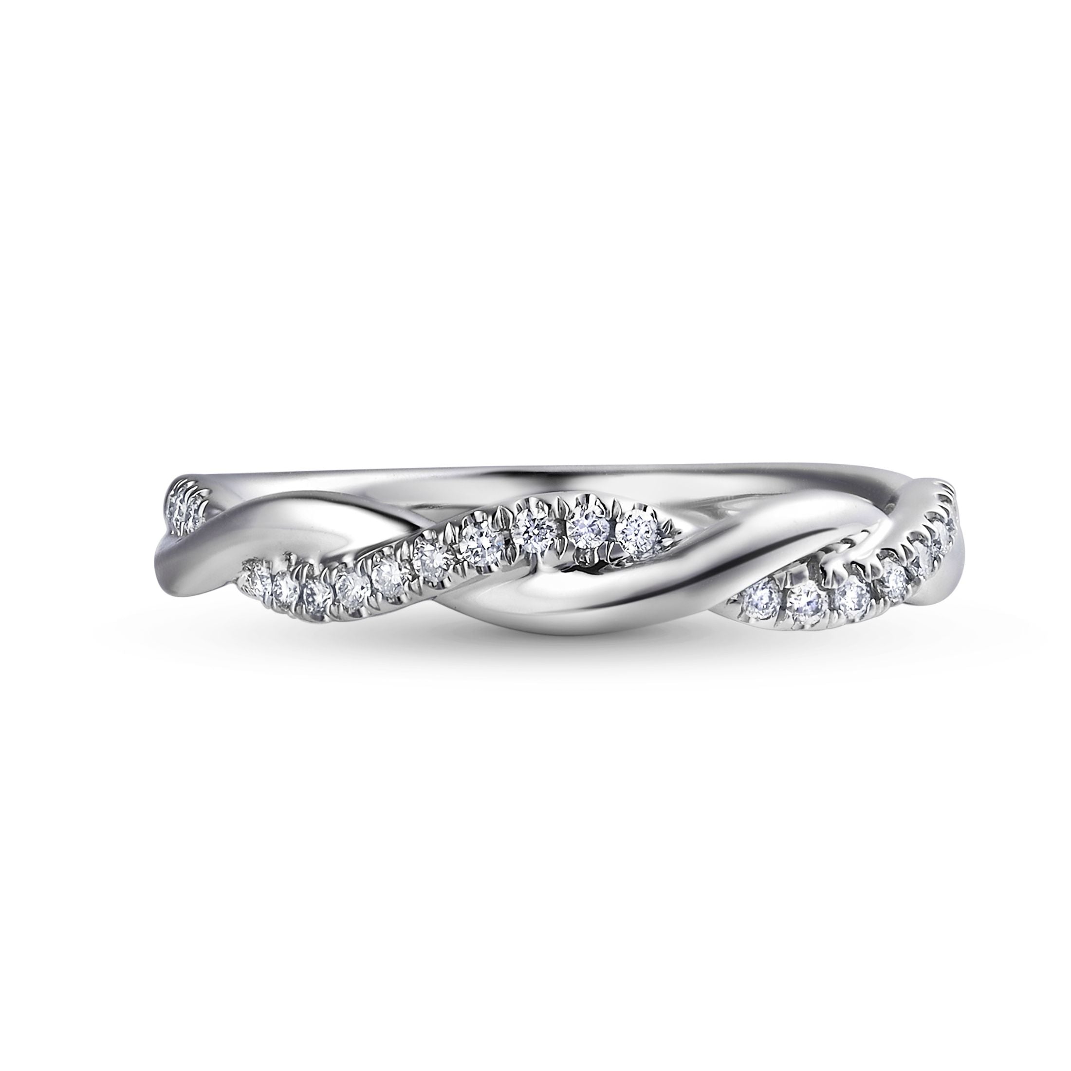Echo of Stars .15 Carat Diamond Ring in 18K White Gold