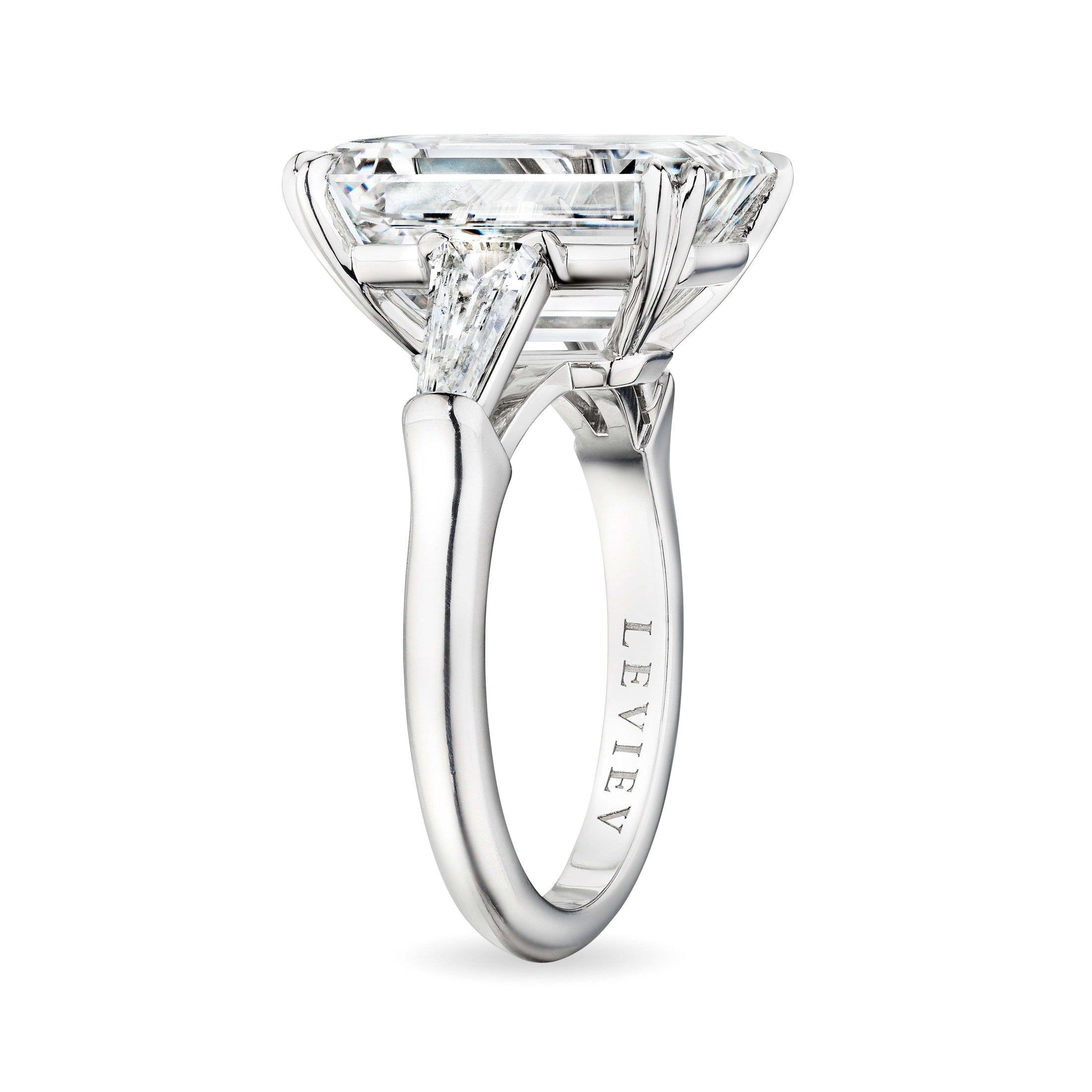 'Enchanted Twilight' Platinum Diamond Ring, 7.54 CT Leviev Rings Emerald Cut, Rings Leviev 