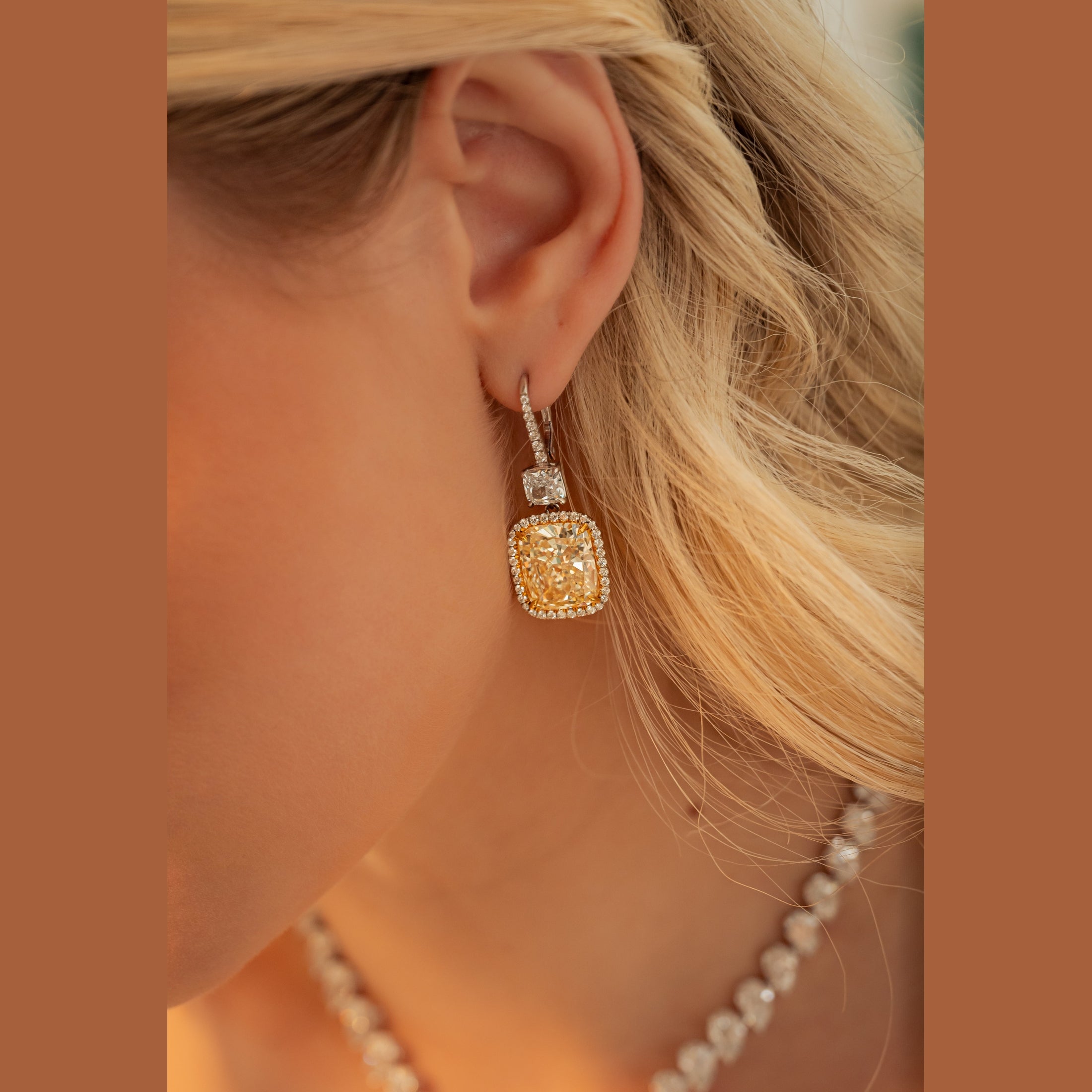 'Golden Brilliance' Light Yellow Drop Diamond Earrings, 8.5 CT Each Leviev Earrings 'Golden Brilliance' Light Yellow Drop Diamond Earrings, 8.5 CT Each Leviev Earrings 