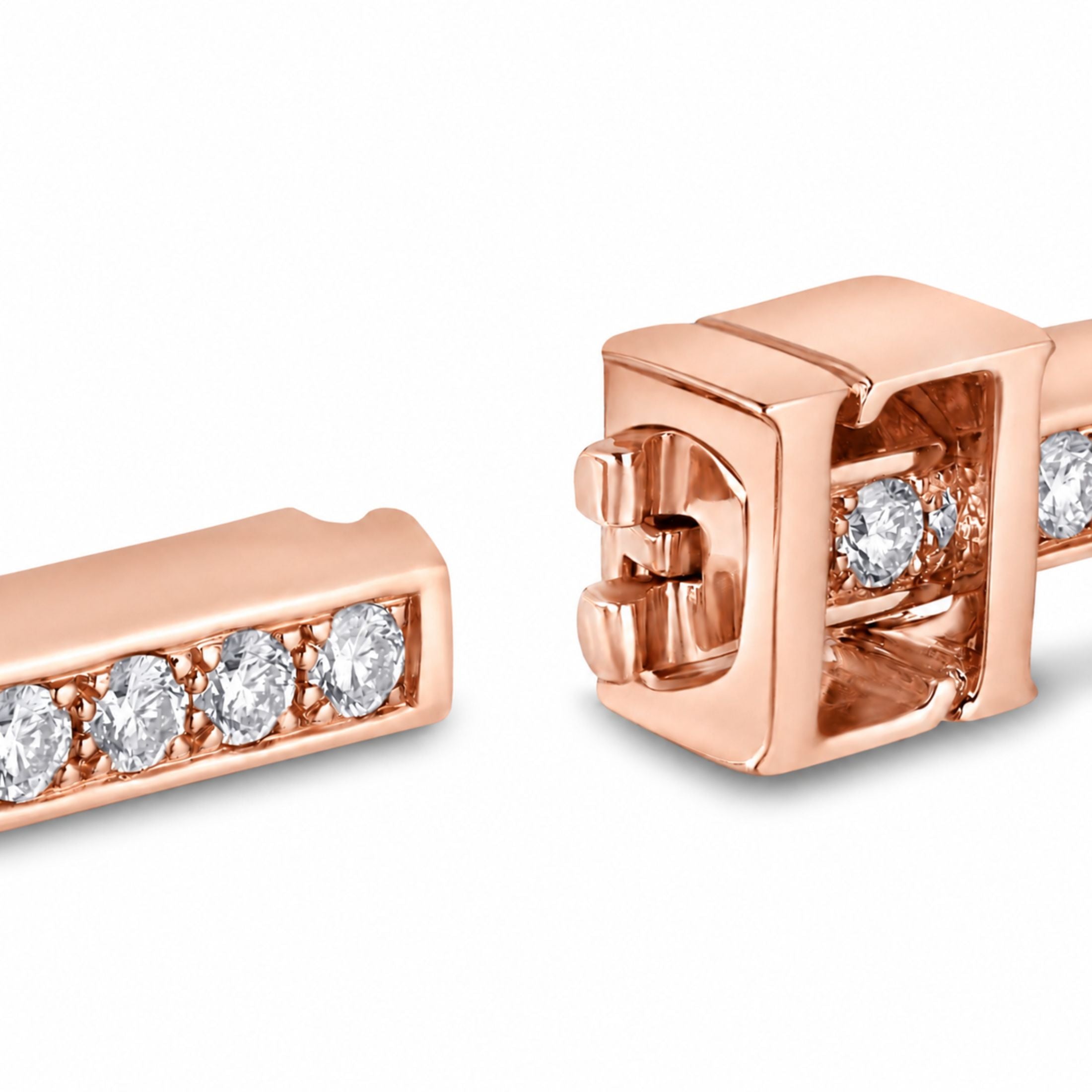 Laccio 1.52 Carat Diamond Bangle Bracelet in 18K Gold