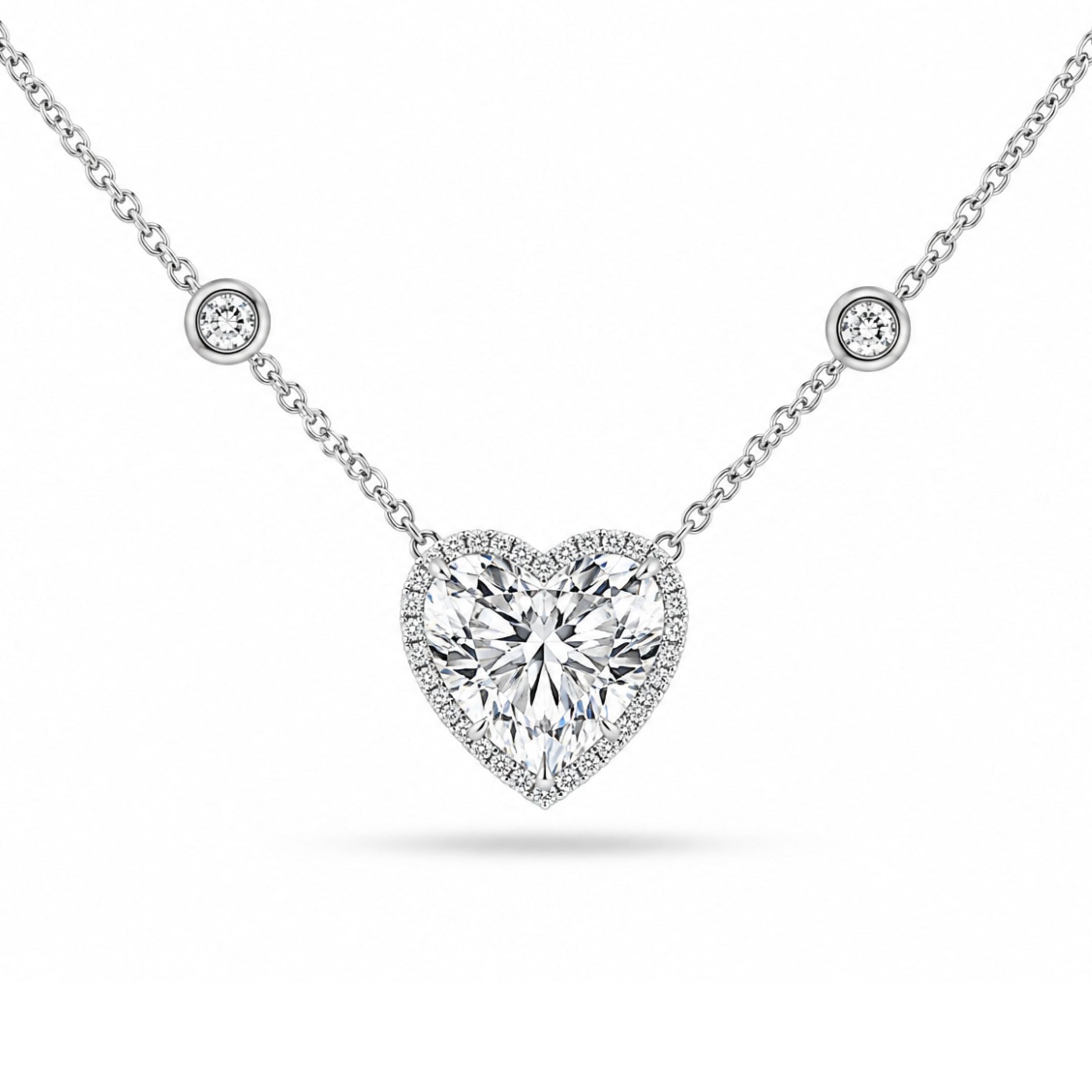 Valentina 4.30 Carat Diamond Pendant Necklace in Platinum