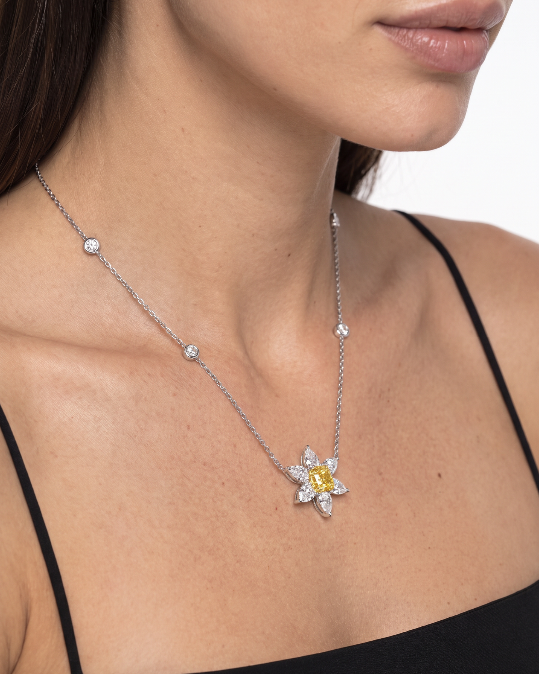 Golden Camellia 2.32 Carat Diamond Pendant Necklace In 18K White Gold & Platinum