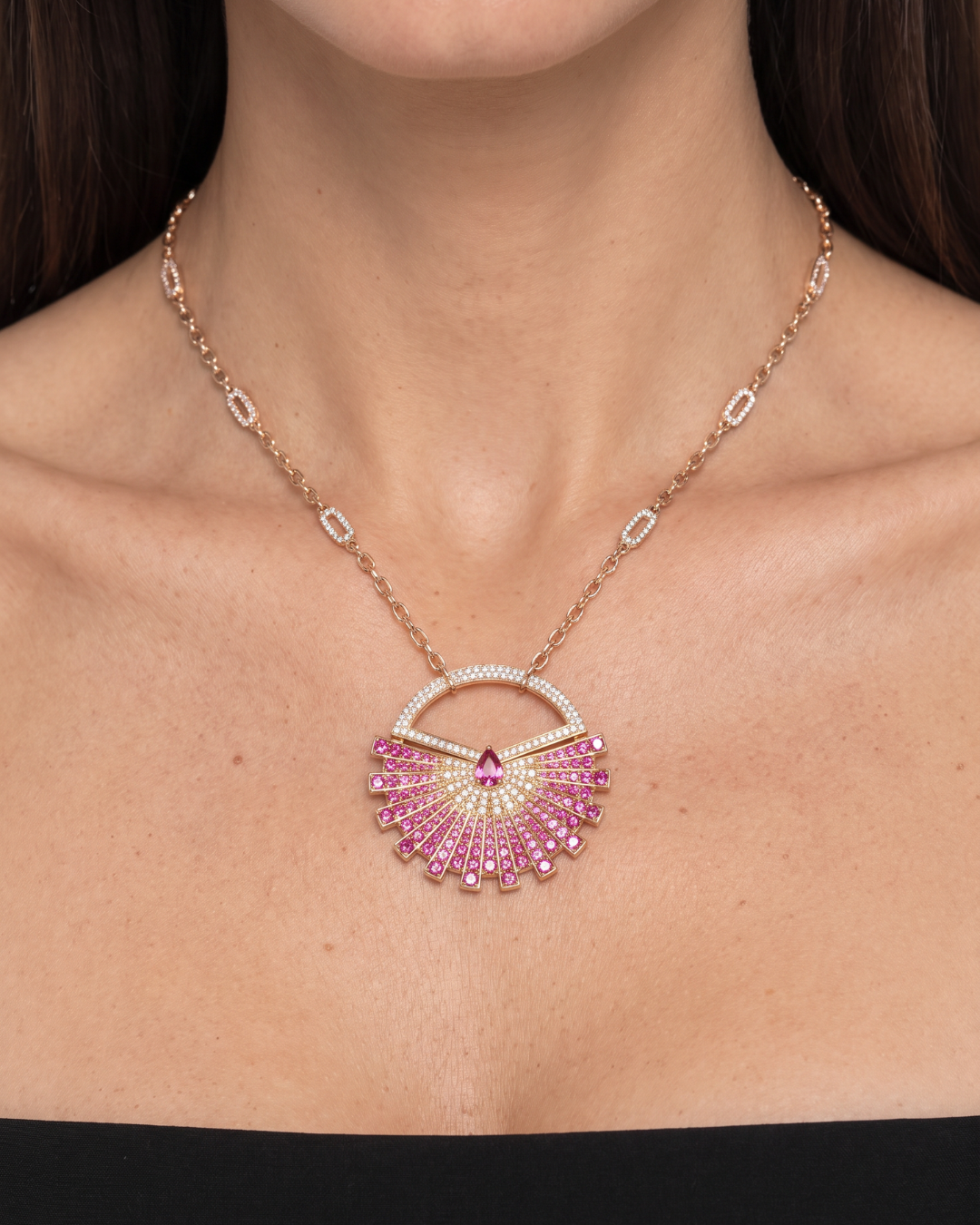 Nea 6.92 Carat Pendant Necklace in 18K Rose Gold
