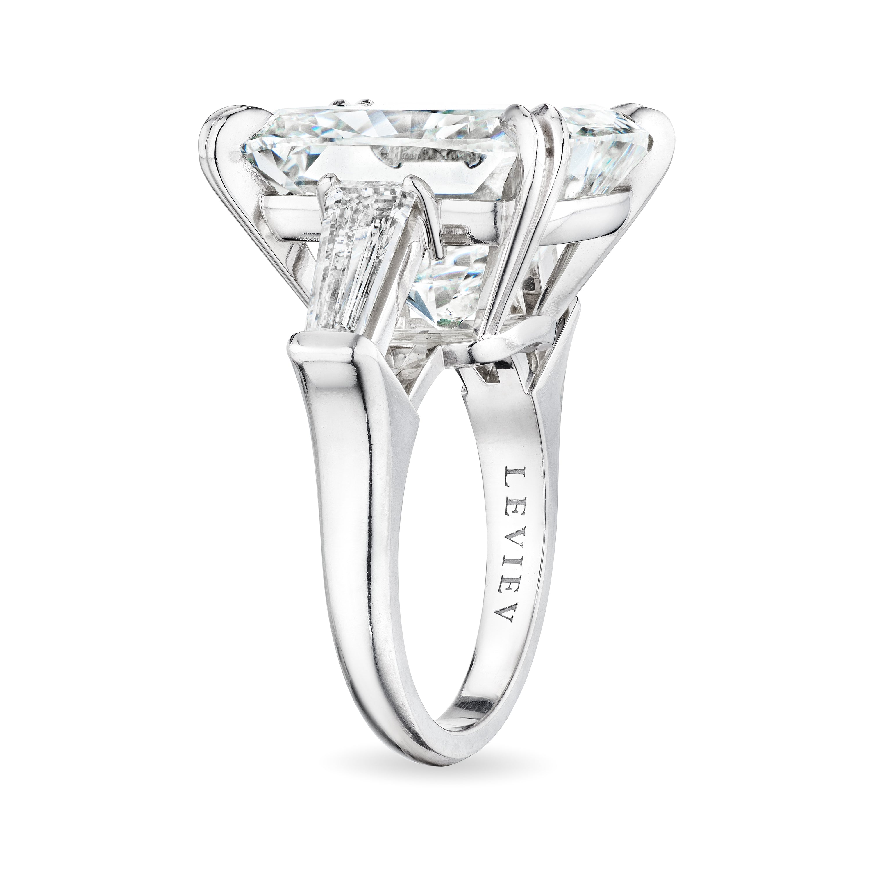 Cushion Cut Diamond Ring, 17 CT