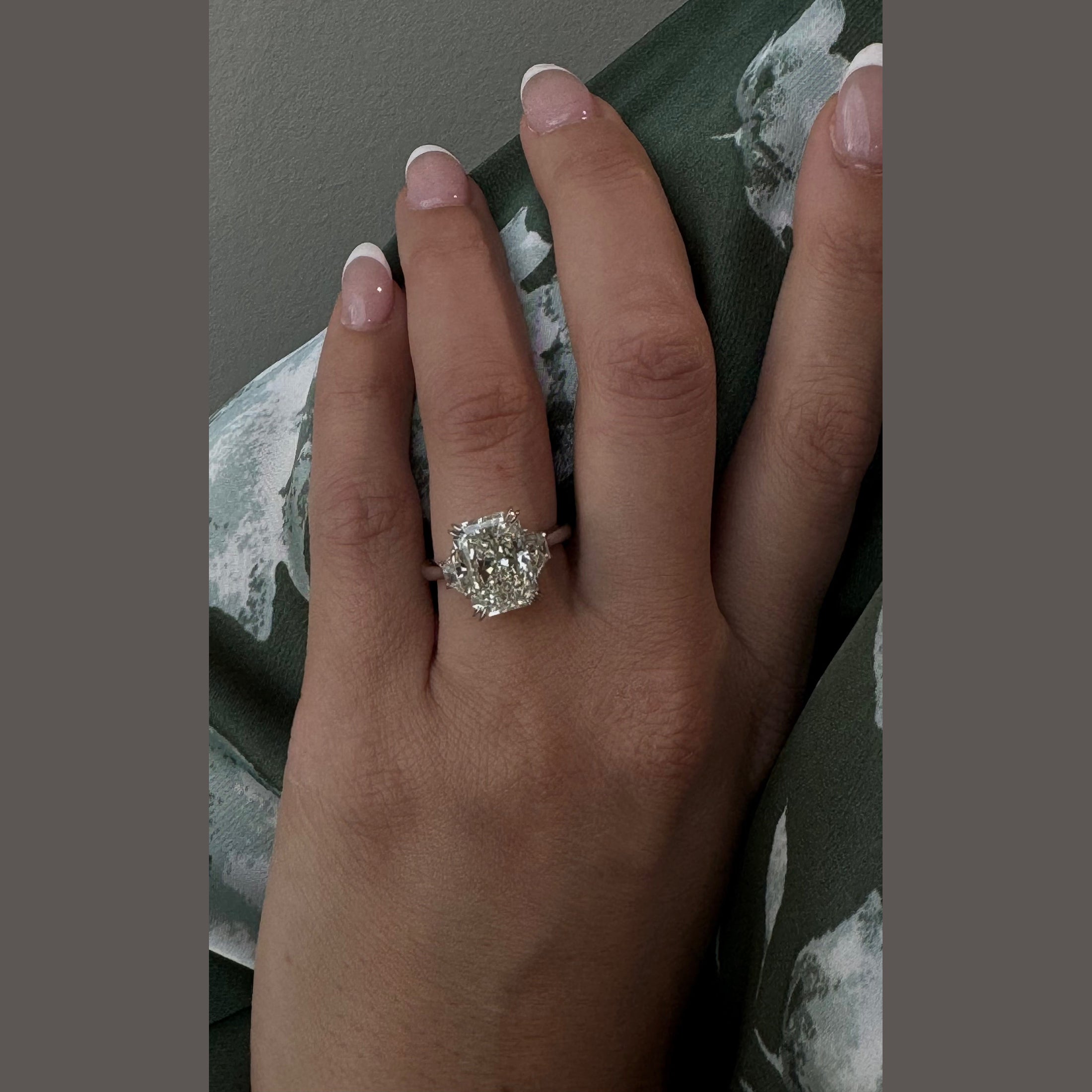 Radiant Cut Three Stones Diamond Ring, 5 CT Leviev Rings Radiant, Rings Leviev 