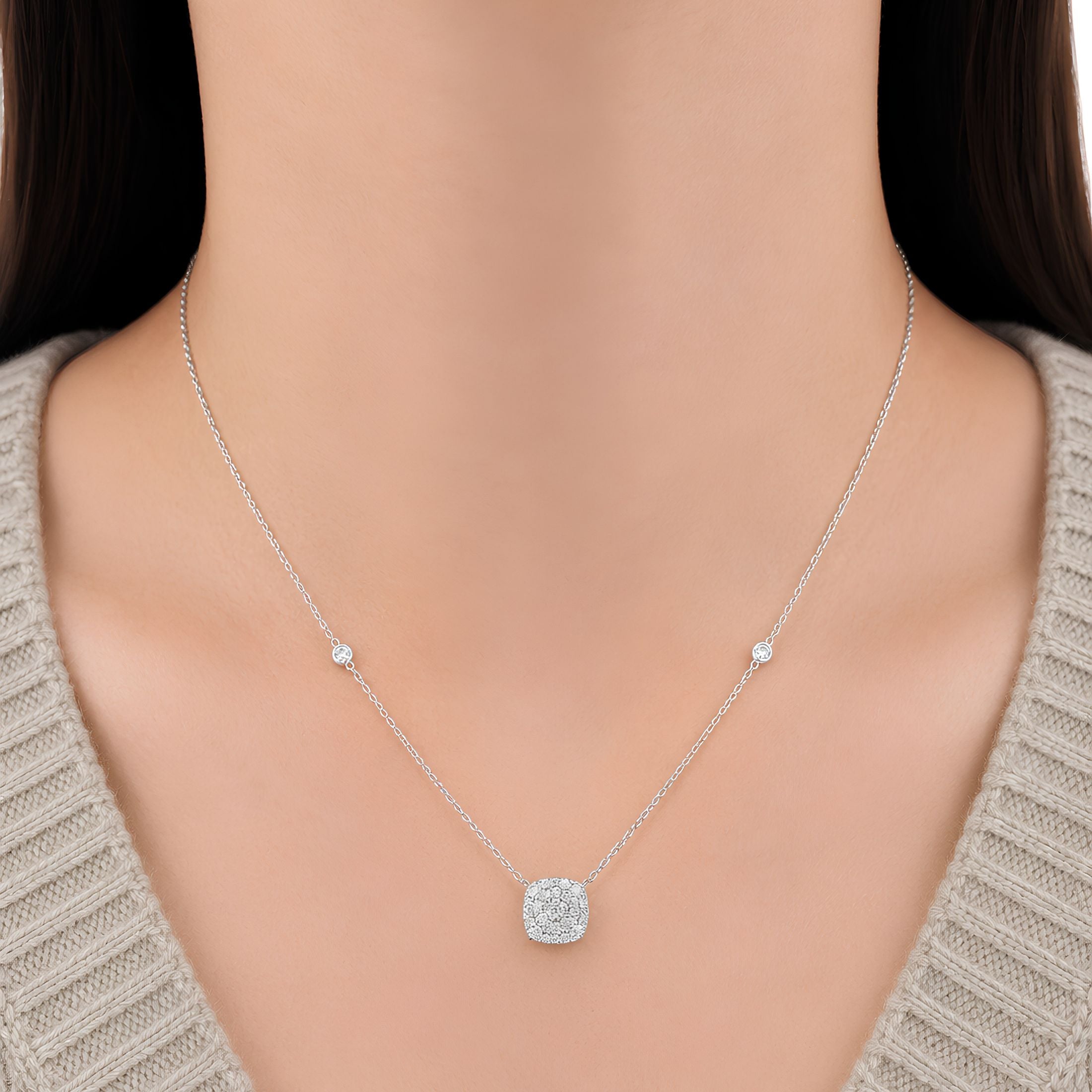 Vanta 1.10 Carat Diamond Pendant Necklace in 18K White Gold