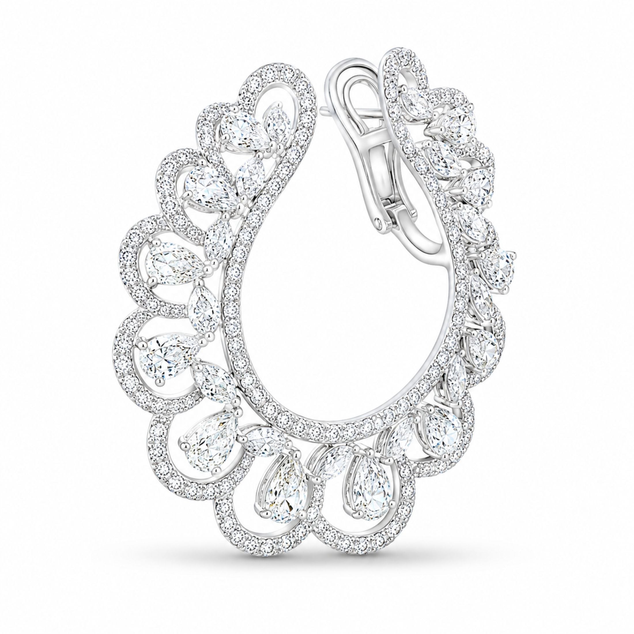 Single Venetian Lace cuff earring in 18K white gold with pear and brilliant-cut diamonds showing hinge-back closure