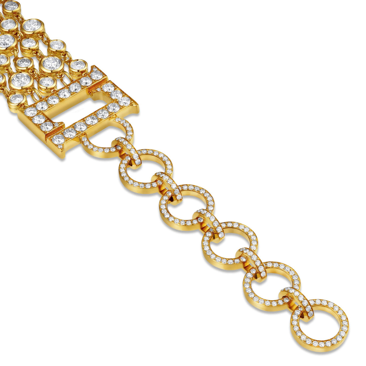 Close-up of Vionnet 5-strand diamond choker in 18K yellow gold with paved rectangular clasp