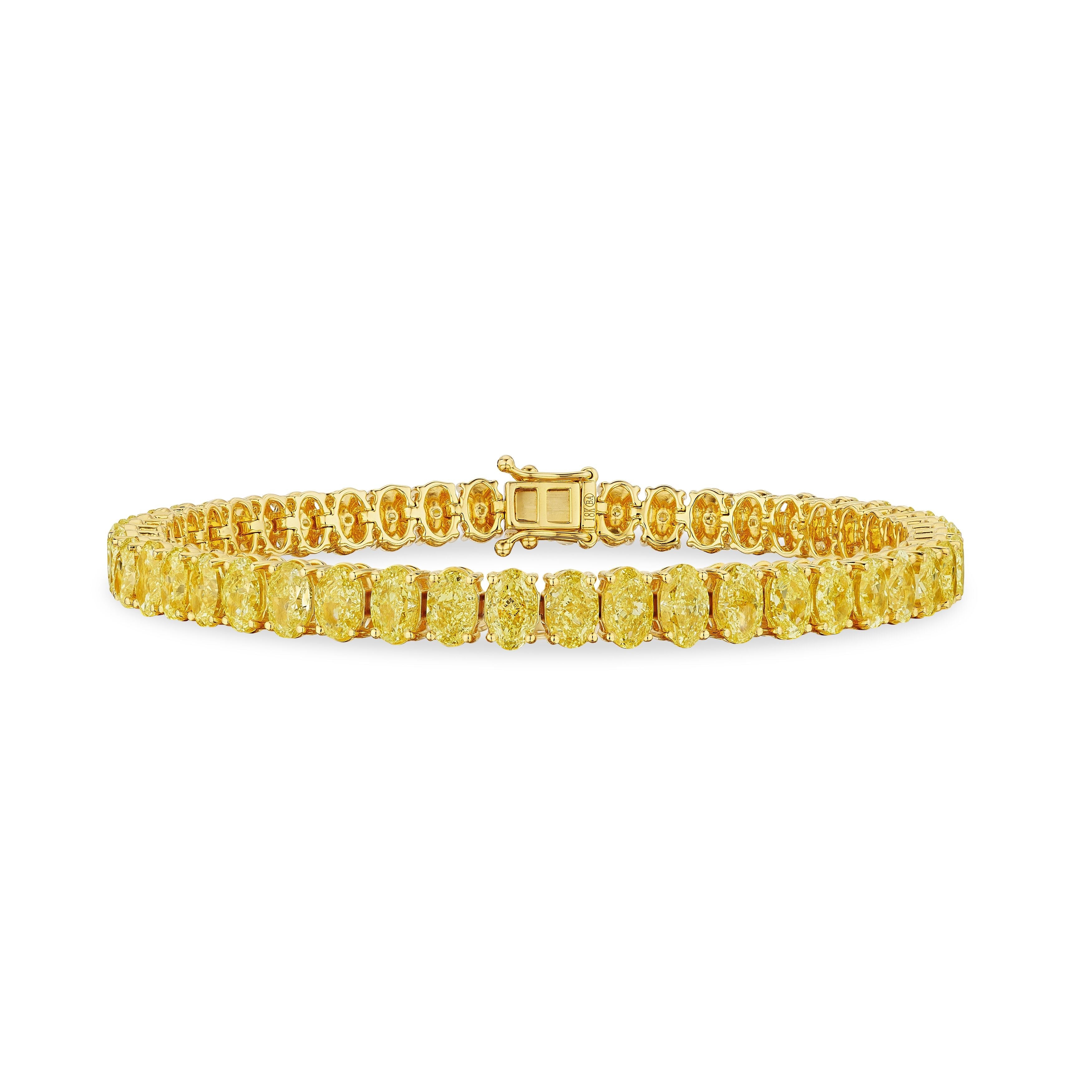 'Golden Éclat' Textured Link Bracelet - Leviev