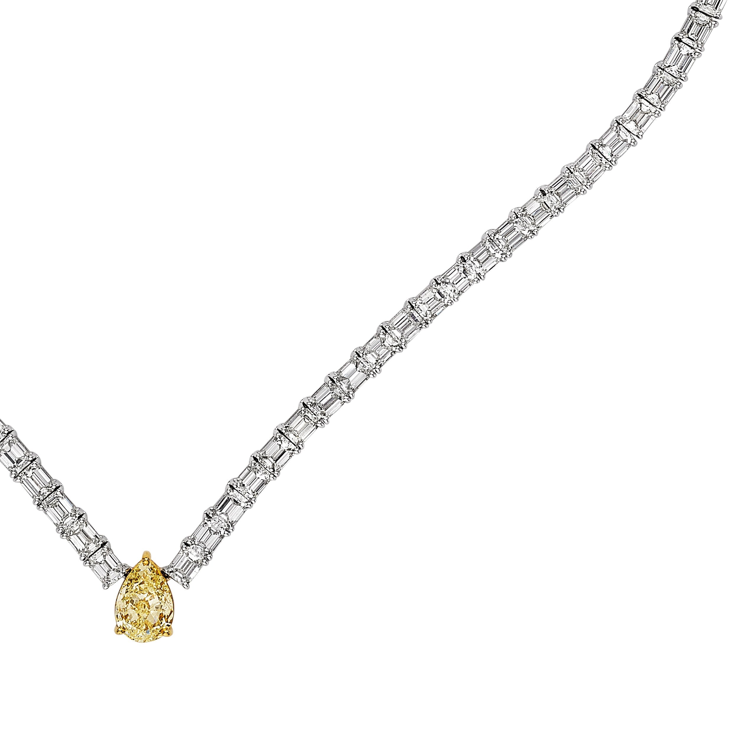 'Luminary Whisper' Diamond Halo Necklace - Leviev