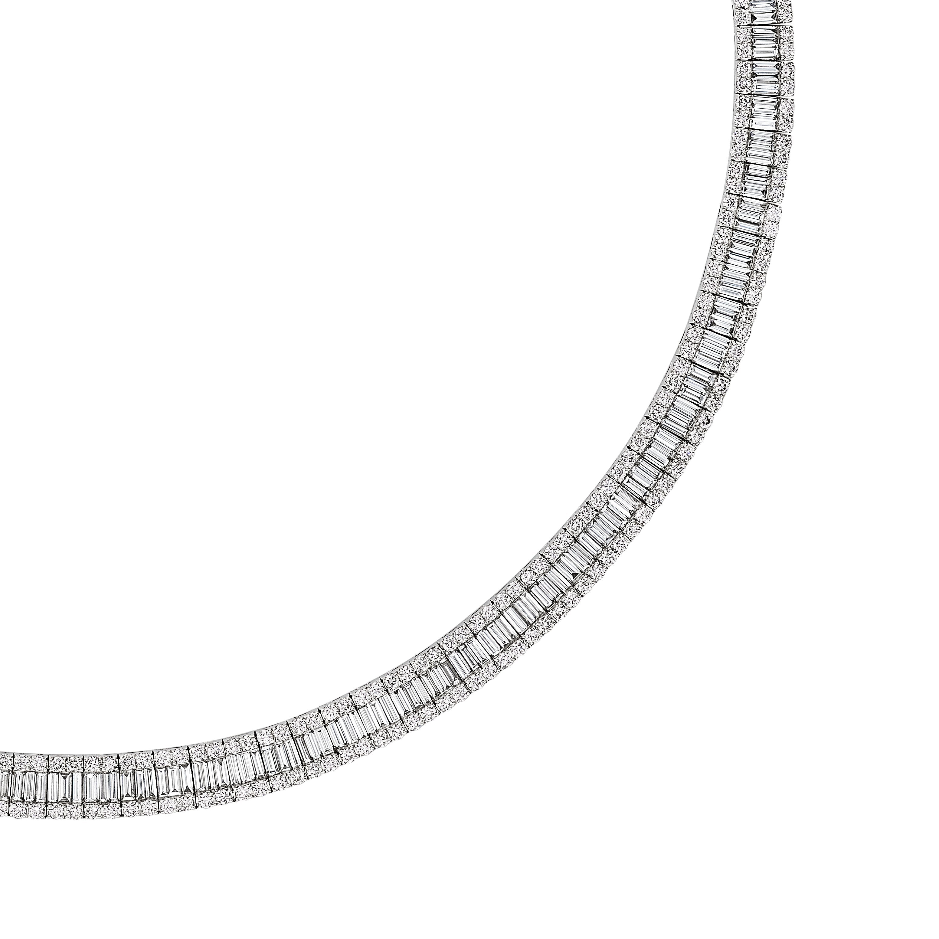 'Luna Étoilée' Diamond Pendant Necklace - Leviev