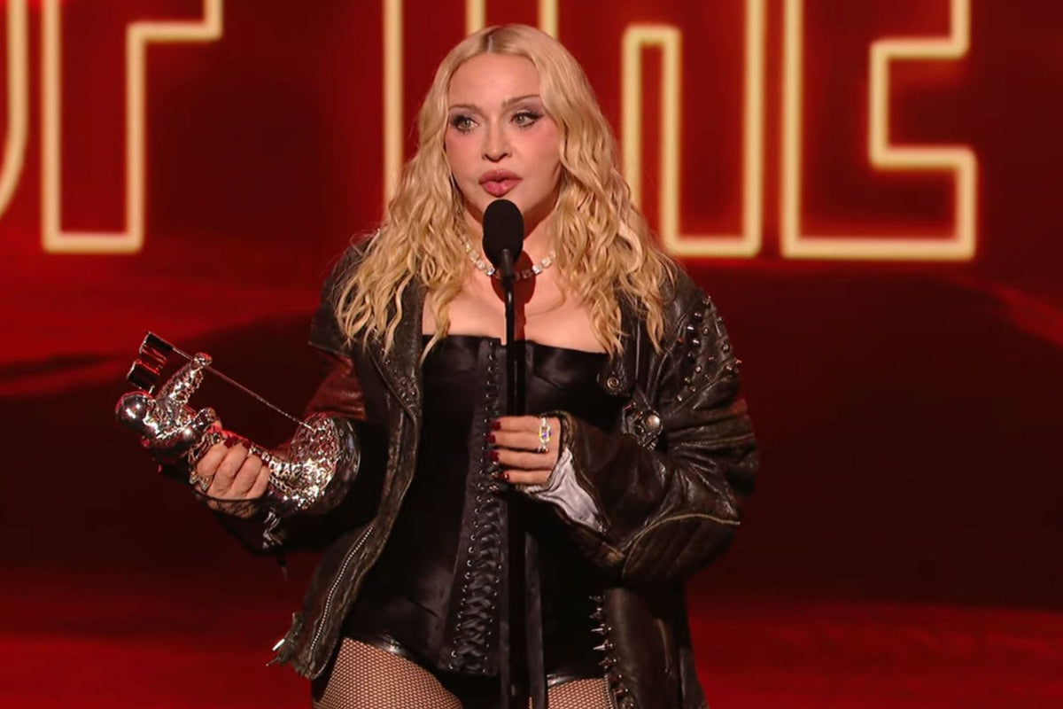 Madonna Won Artist of the Year at the VMAs in Nearly $3 Million of Leviev Diamonds