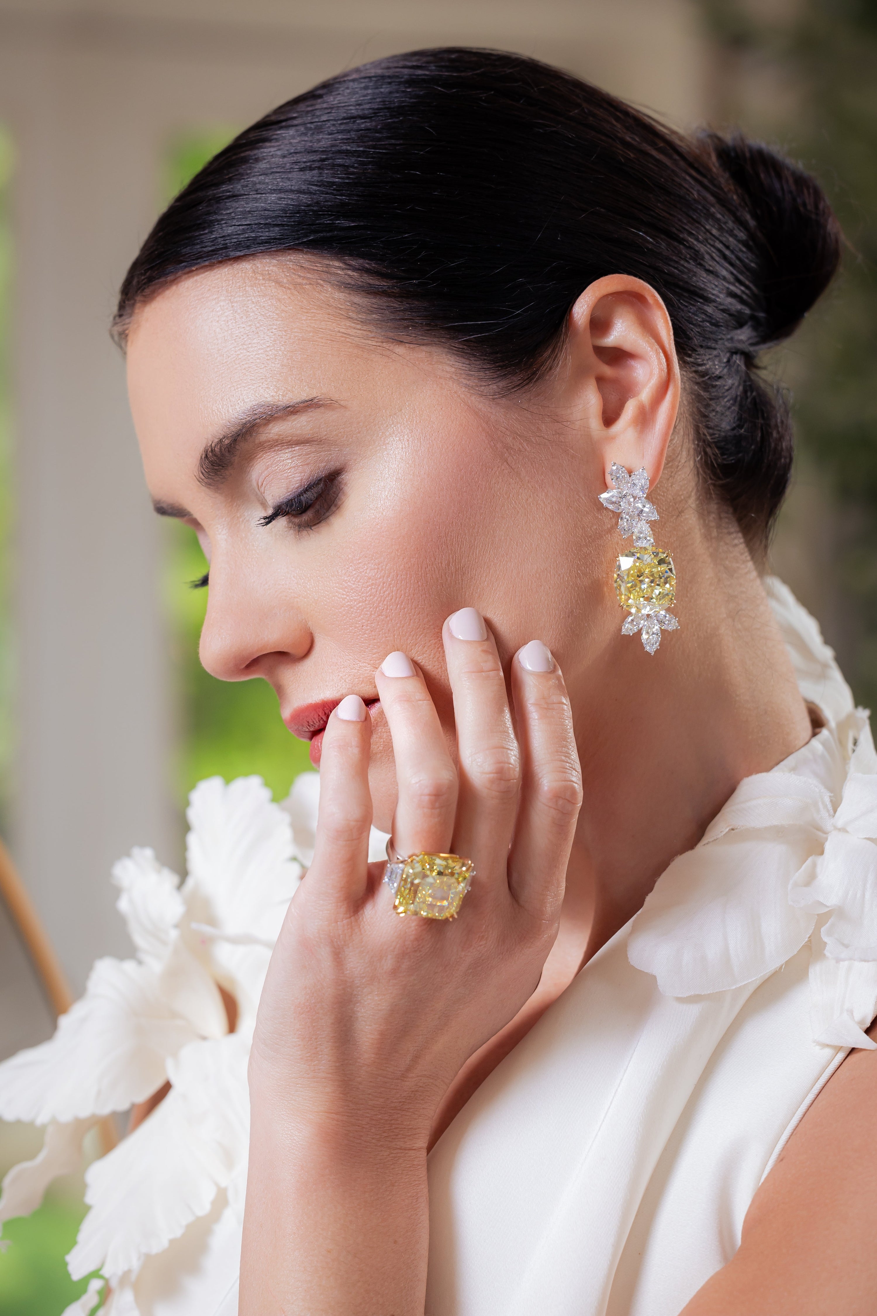 Radiant Cut Fancy Vivid Yellow Diamond Ring, 50 CT - Rings - Leviev