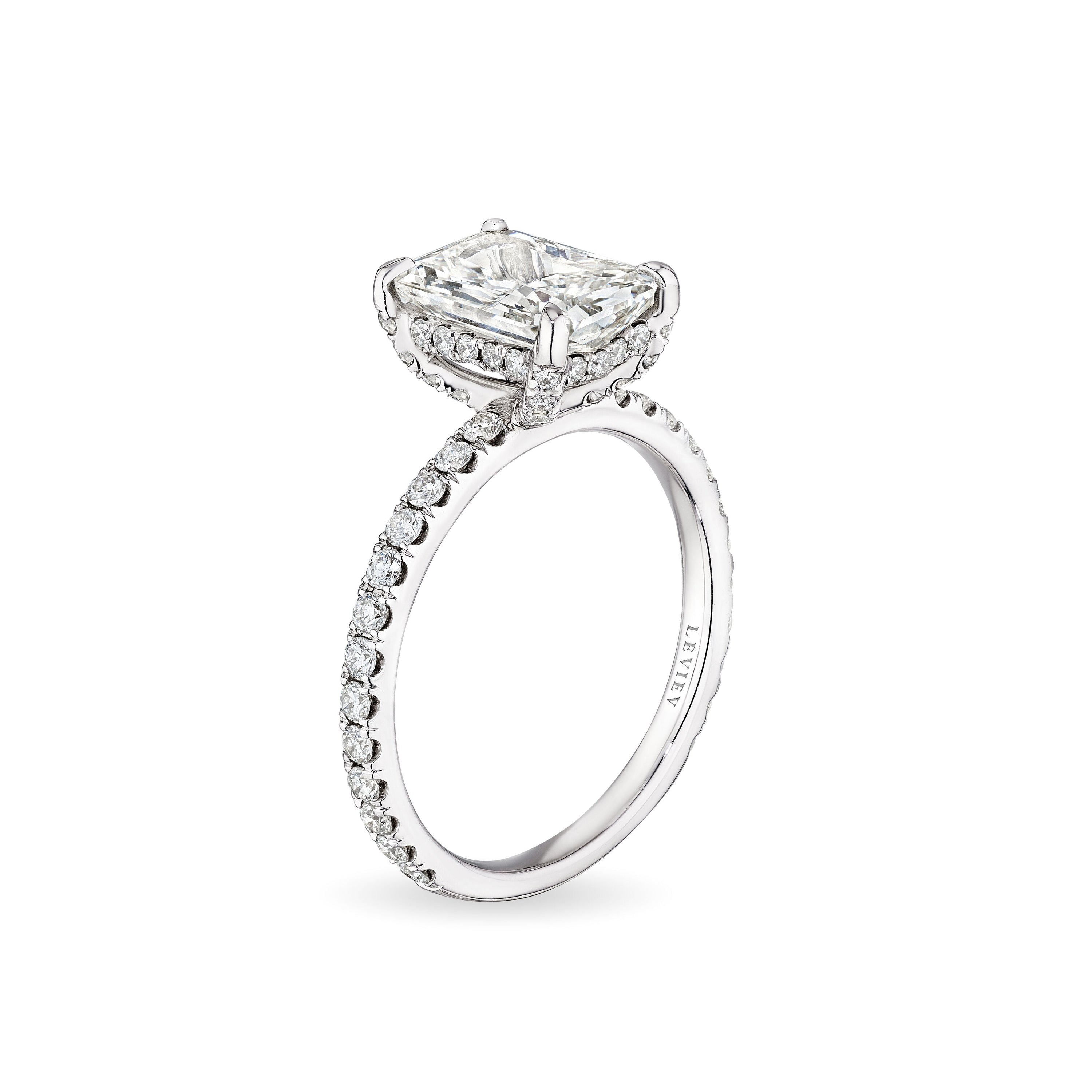 'Regal Luminescence' 18K White Gold Diamond Ring, 2.56 CT - Leviev