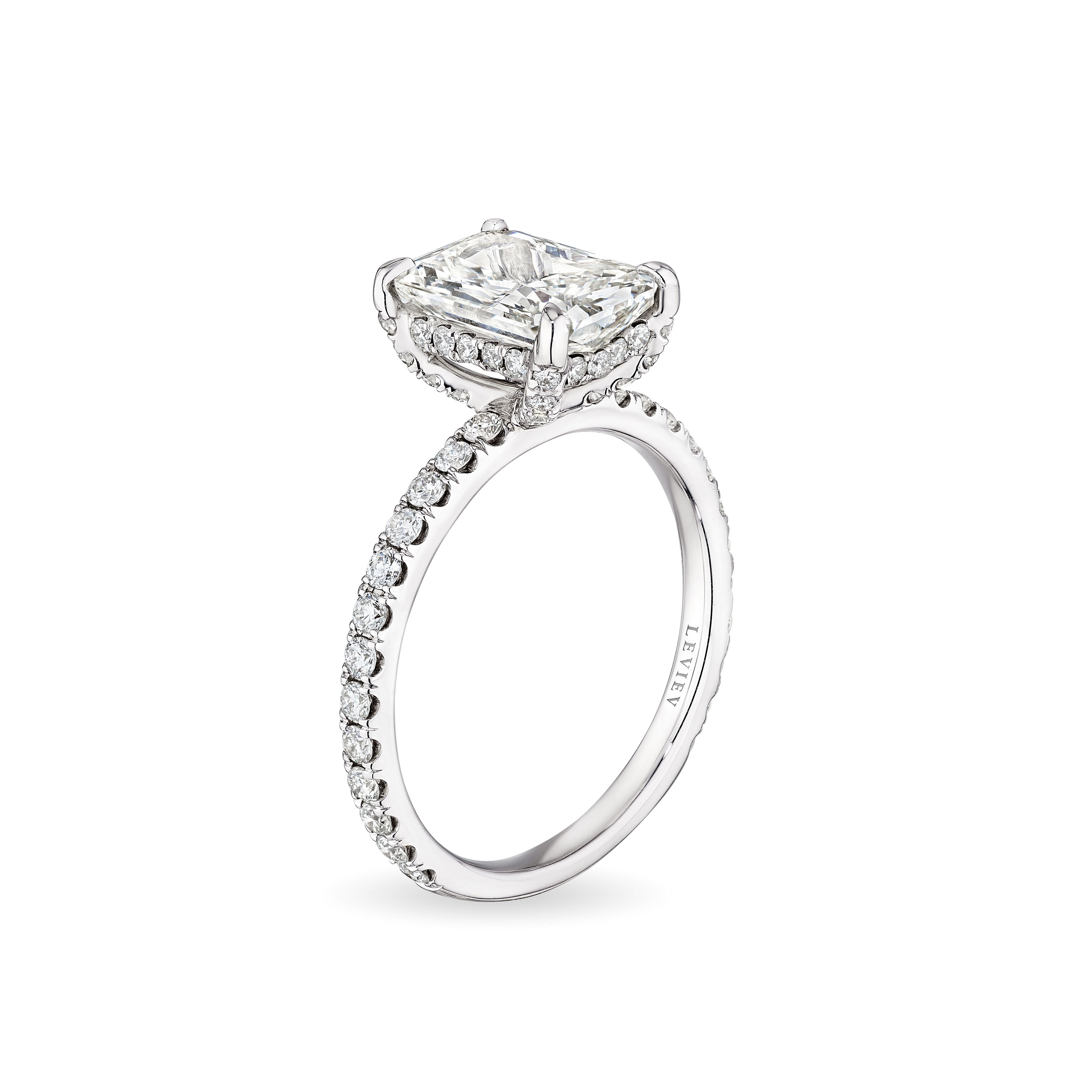 'Regal Luminescence' 18K White Gold Diamond Ring, 2.56 CT - Leviev