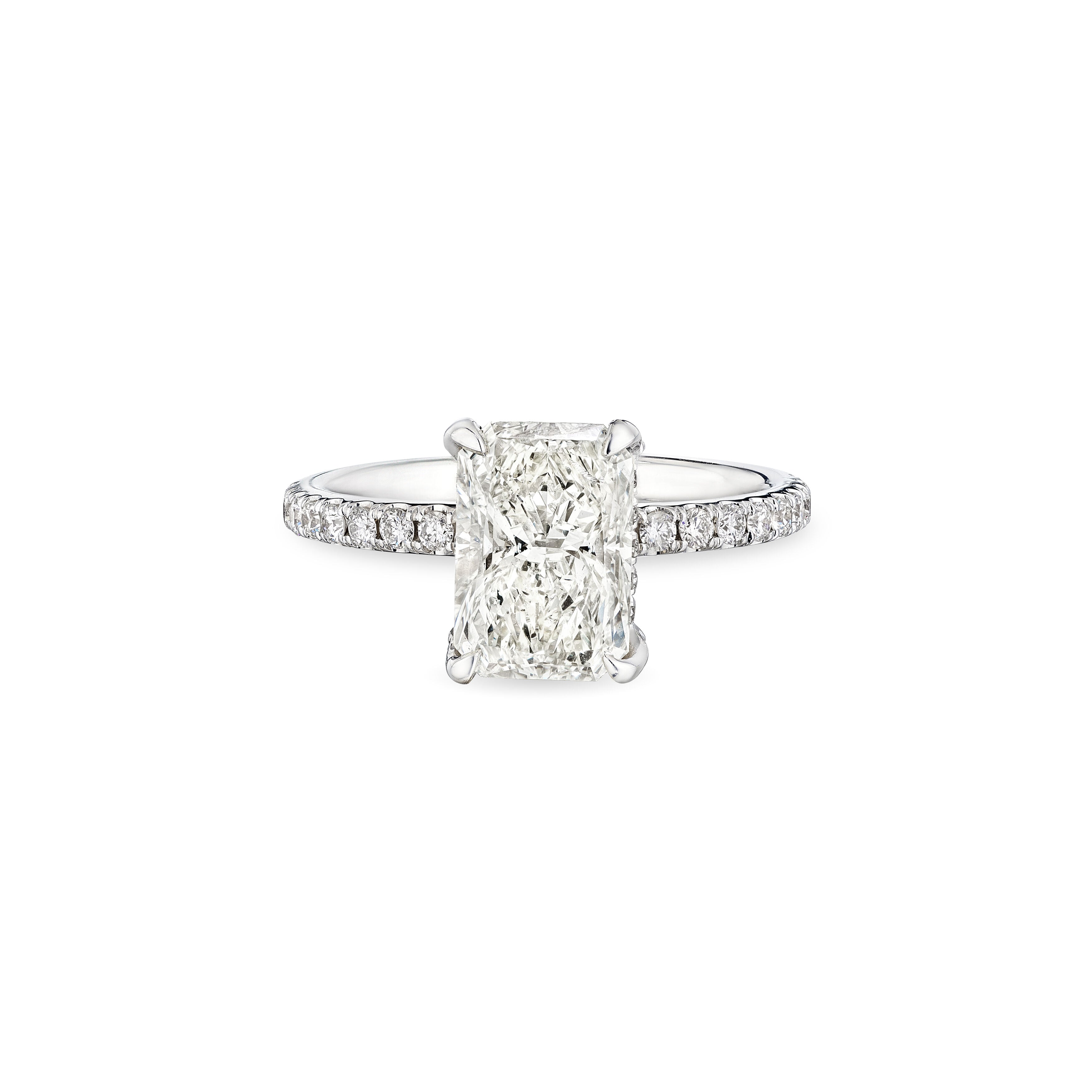 'Regal Luminescence' 18K White Gold Diamond Ring, 2.56 CT - Leviev