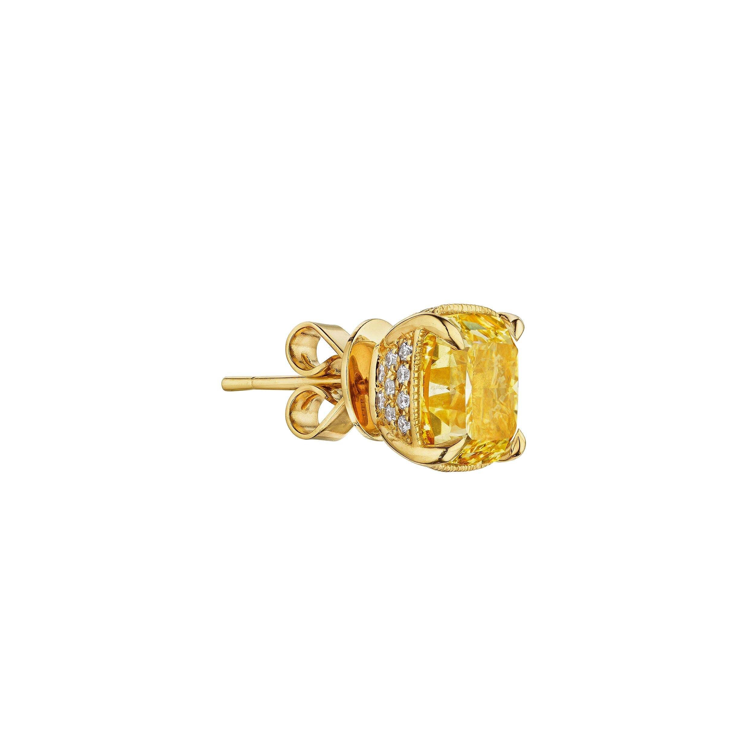 'Starlit Majesty' 18K Yellow Gold Diamond Earrings, 5.6 CT - Earrings - Leviev