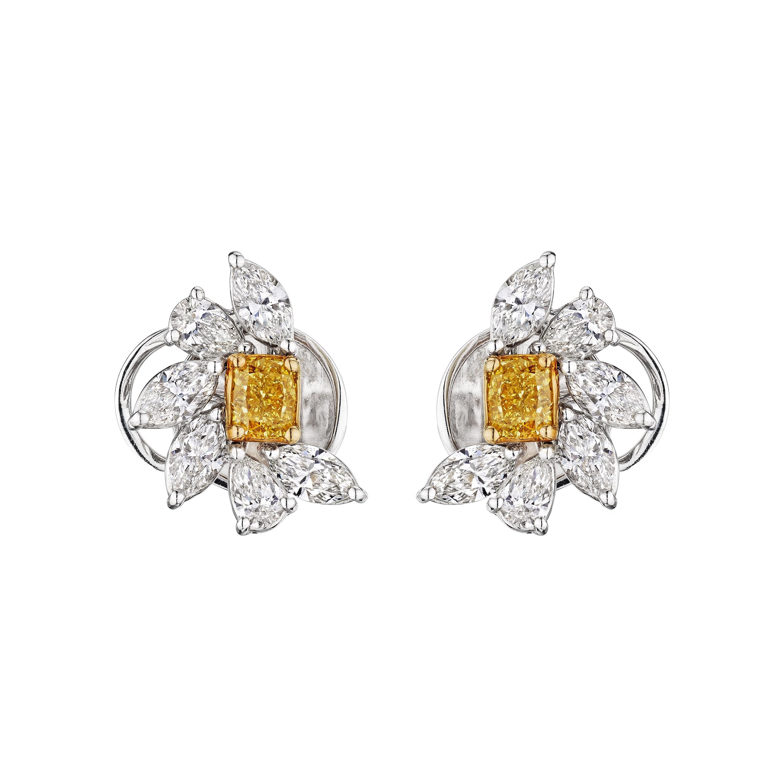 'Sunbeam', 0.65 CT - Earrings - Leviev Diamonds