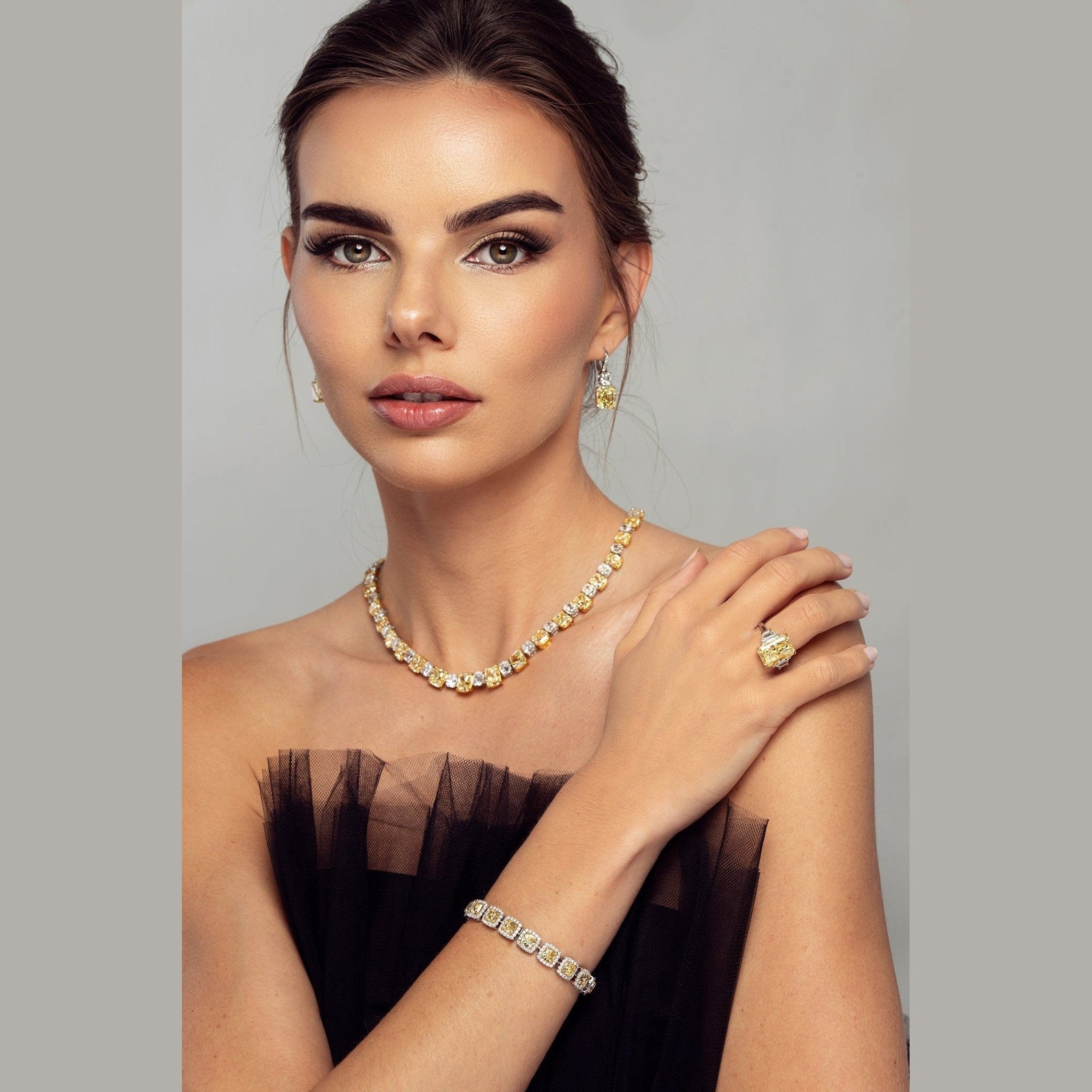 'LEVIEV Capella' Yellow and White Diamonds Graduating Necklace, 80 CT Leviev Necklaces Color Diamond, High Jewelry, QUOTE Leviev 