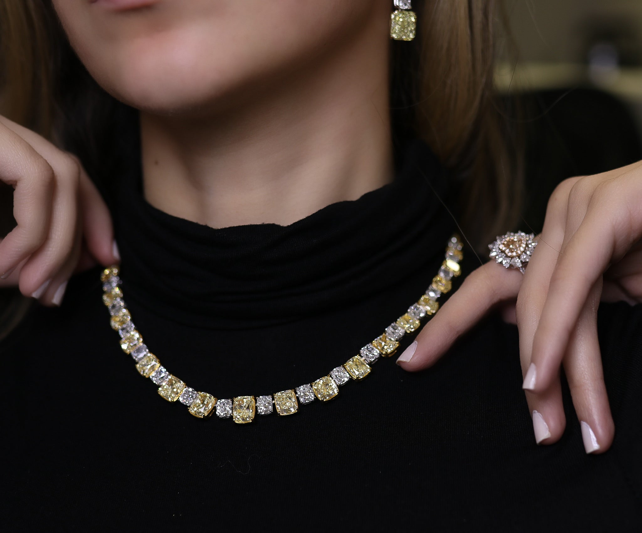 Yellow and White Diamonds Graduating Necklace - Leviev Diamonds